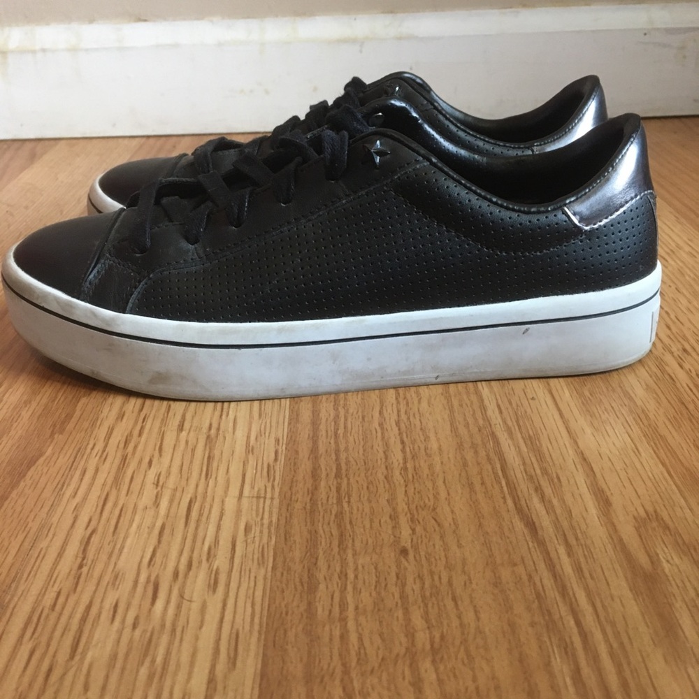 Sketchers Black Leather Air Cooled Memory Foam.